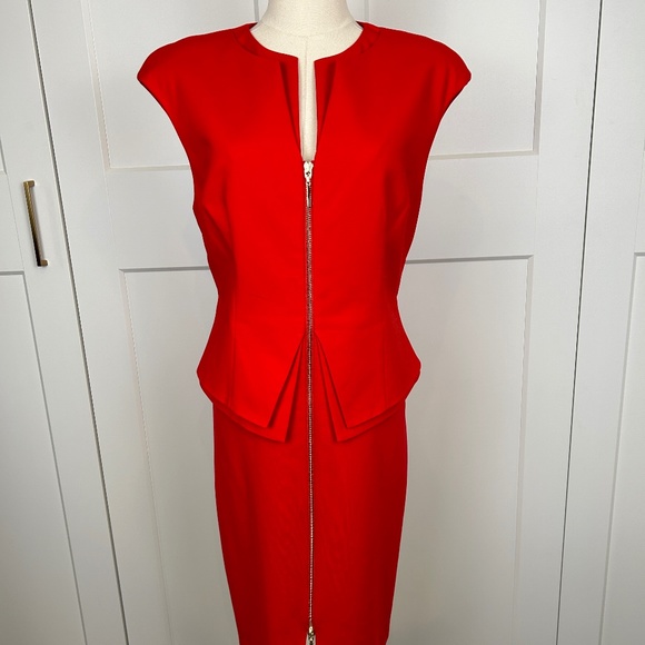 Structured Peplum Body- Con Red Dress - Picture 1 of 9
